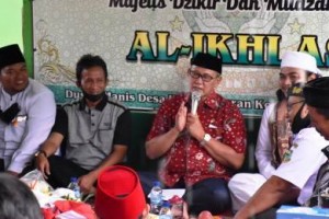 Bupati Kuningan saat menghadiri RAT Koperasi Panorama Ciremai.